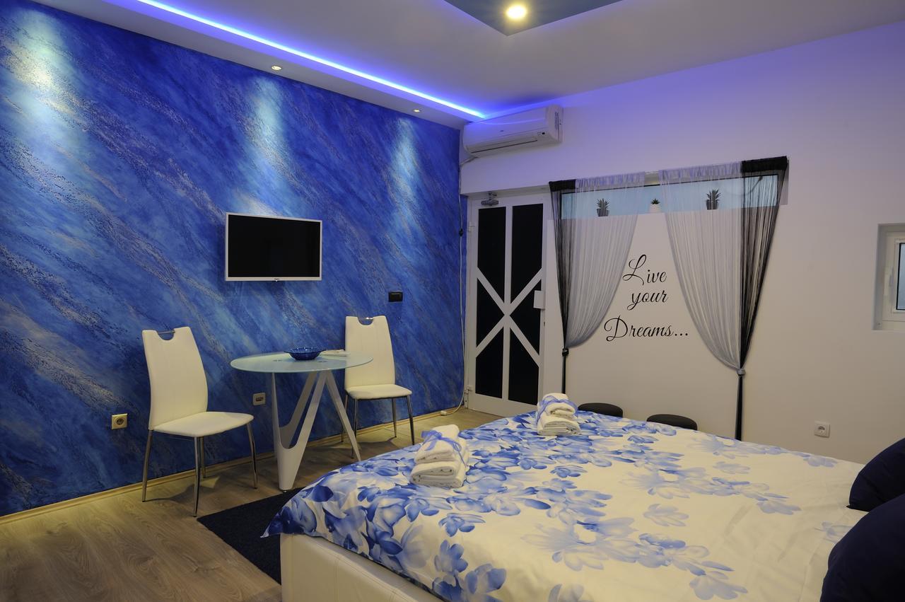 Apartment Rinaldi Lux Belgrade Luaran gambar