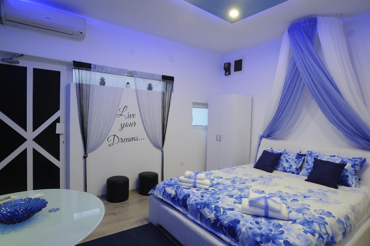 Apartment Rinaldi Lux Belgrade Luaran gambar